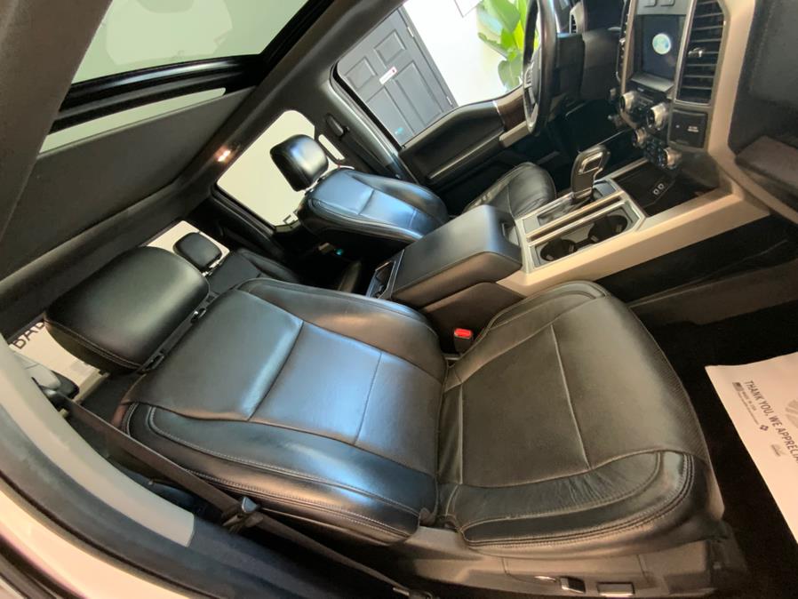 2017 Ford F-150 Lariat 4WD SuperCrew 5.5'' Box photo