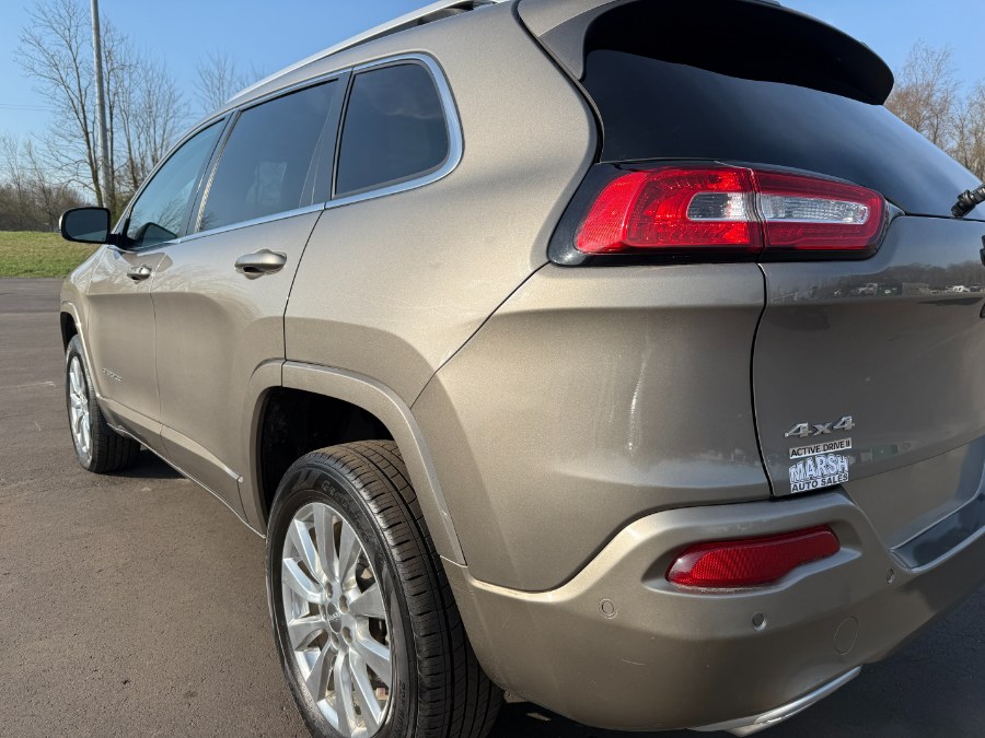 2017 Jeep Cherokee Overland 4x4 photo