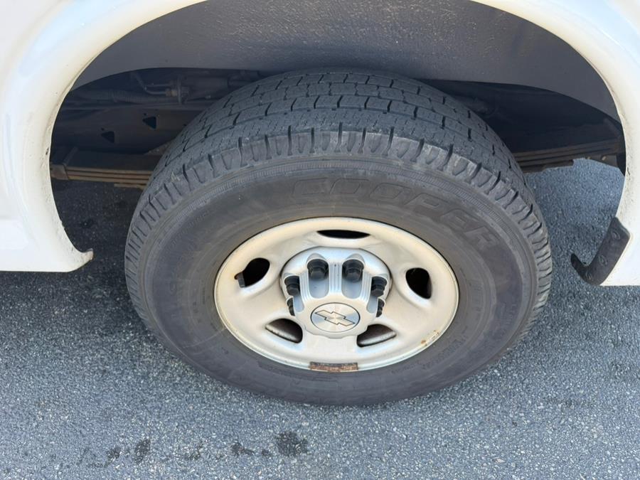 2019 Chevrolet Express Cargo Van RWD 2500 135