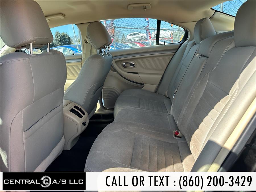 2015 Ford Taurus 4dr Sdn SE FWD photo