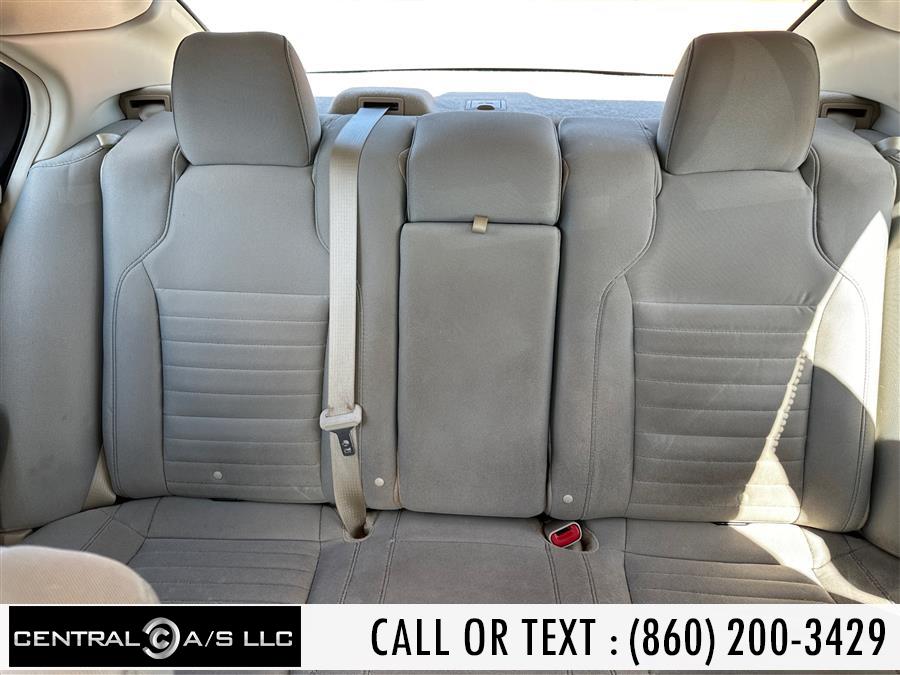 2015 Ford Taurus 4dr Sdn SE FWD photo