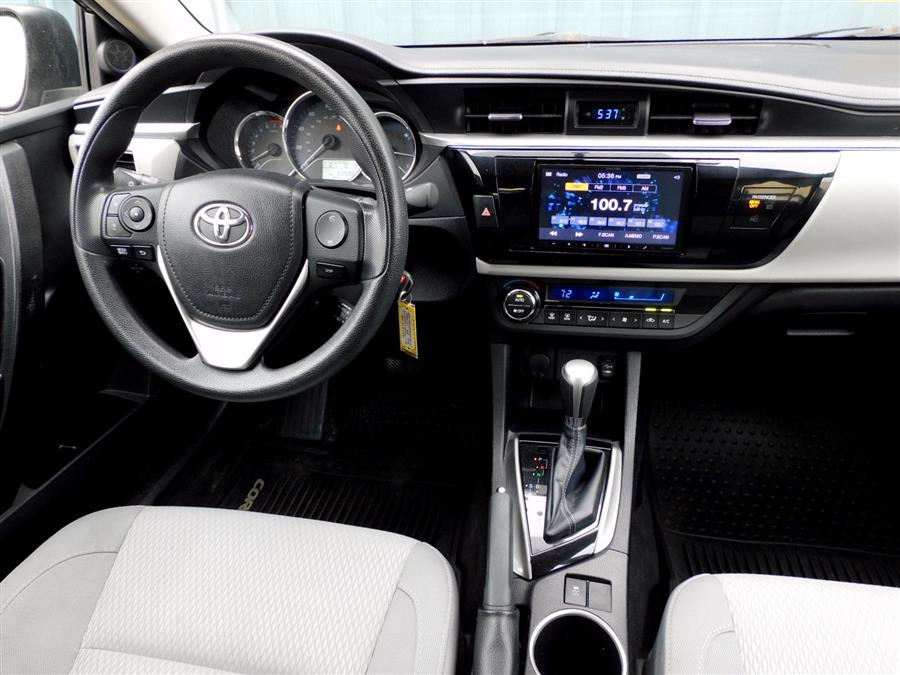 2015 Toyota Corolla LE CVT (Natl) photo