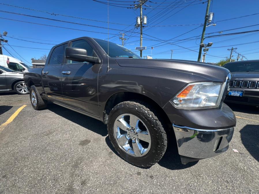 2015 RAM 1500 4WD Crew Cab 149