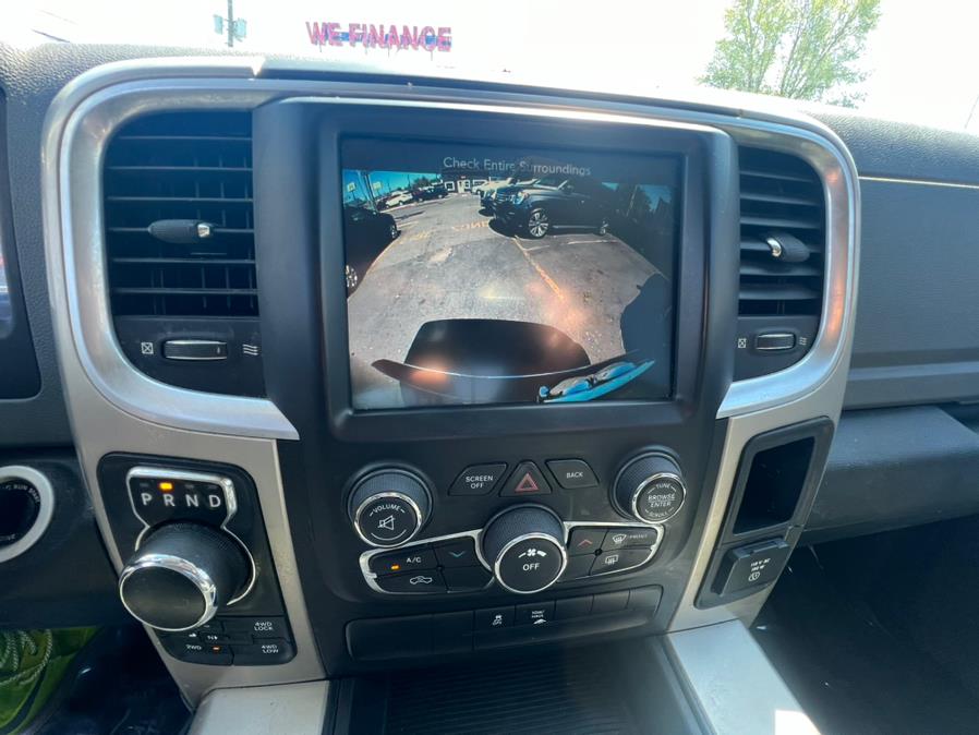 2015 RAM 1500 4WD Crew Cab 149