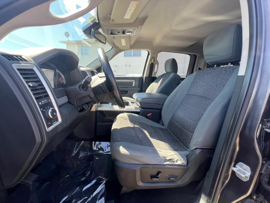 2015 RAM 1500 4WD Crew Cab 149