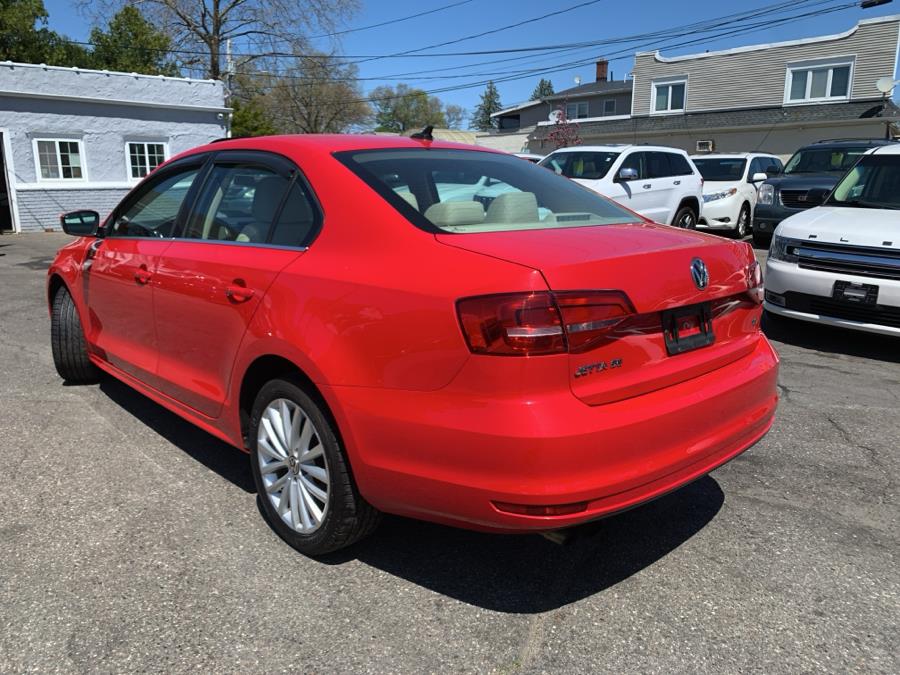 2015 Volkswagen Jetta Sedan 4dr Auto 1.8T SE w/Connectivit photo
