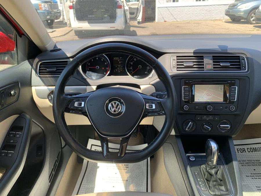 2015 Volkswagen Jetta Sedan 4dr Auto 1.8T SE w/Connectivit photo