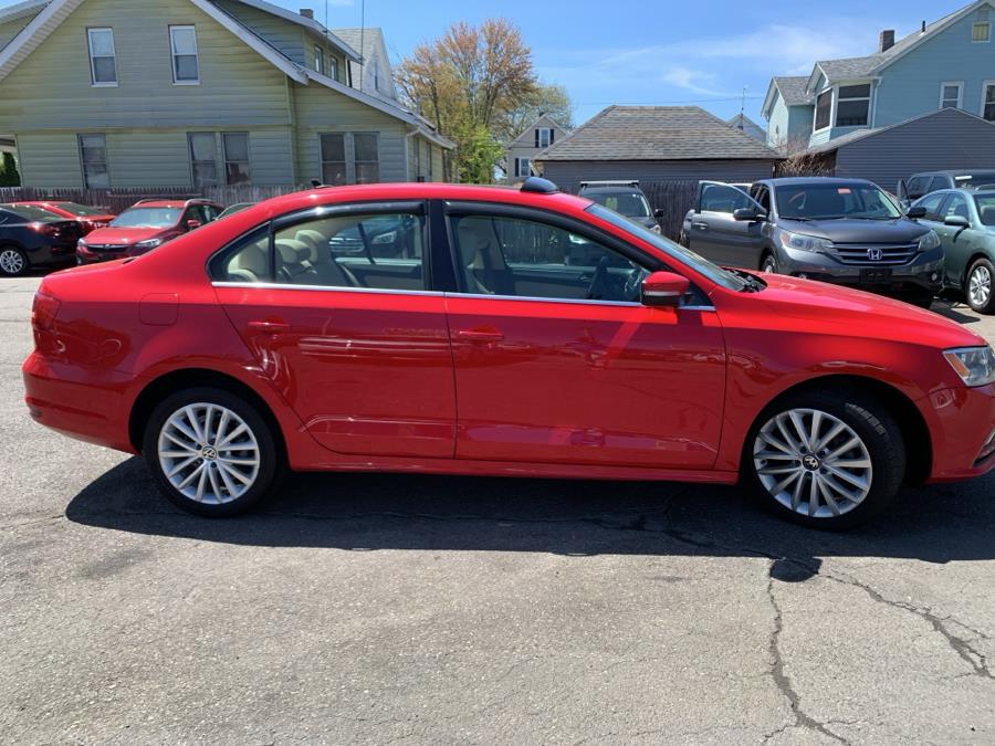 2015 Volkswagen Jetta Sedan 4dr Auto 1.8T SE w/Connectivit photo
