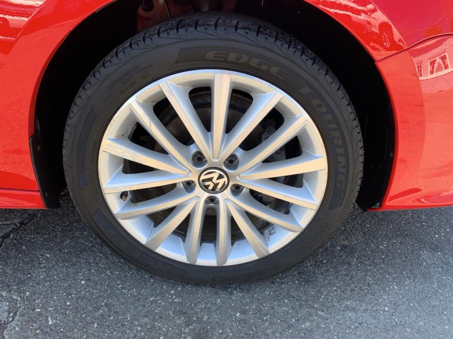 2015 Volkswagen Jetta Sedan 4dr Auto 1.8T SE w/Connectivit photo