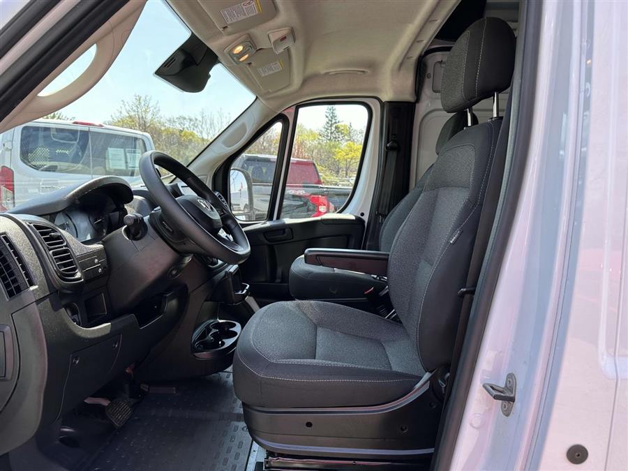 2023 RAM ProMaster Cargo Van High Roof photo