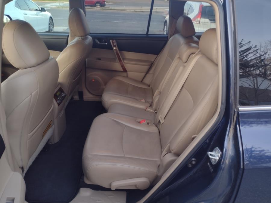 2011 Toyota Highlander Limited photo