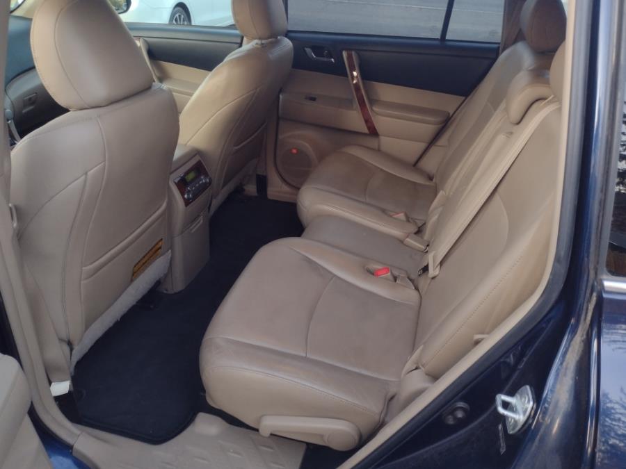 2011 Toyota Highlander Limited photo
