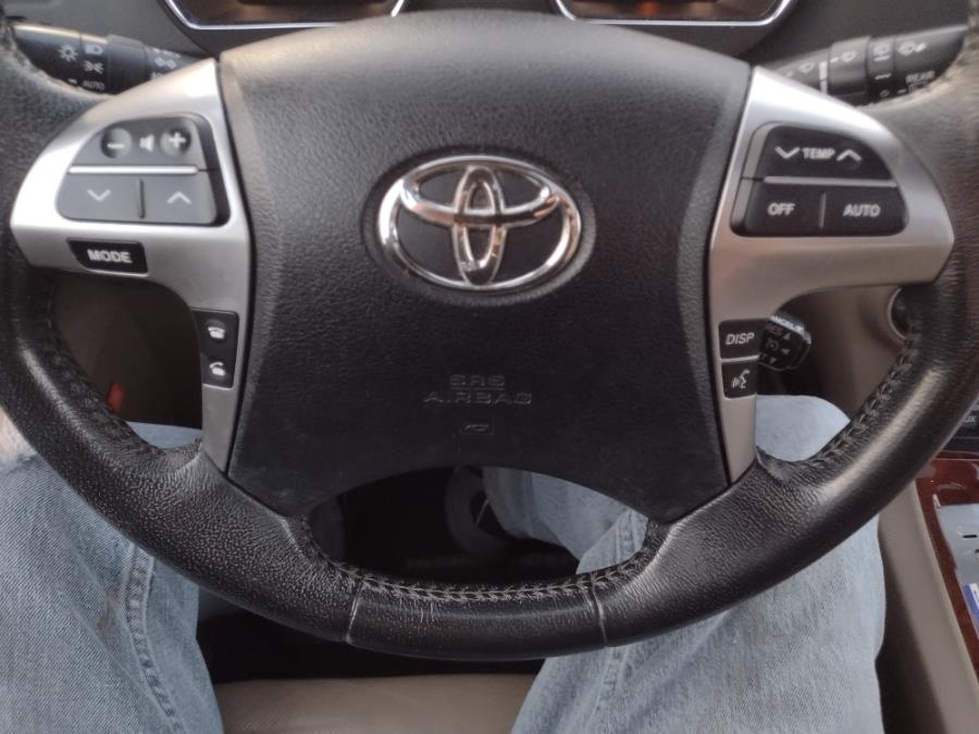 2011 Toyota Highlander Limited photo