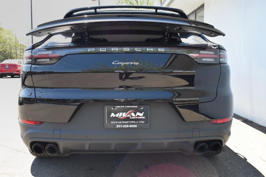 2021 Porsche Cayenne Coupe AWD photo