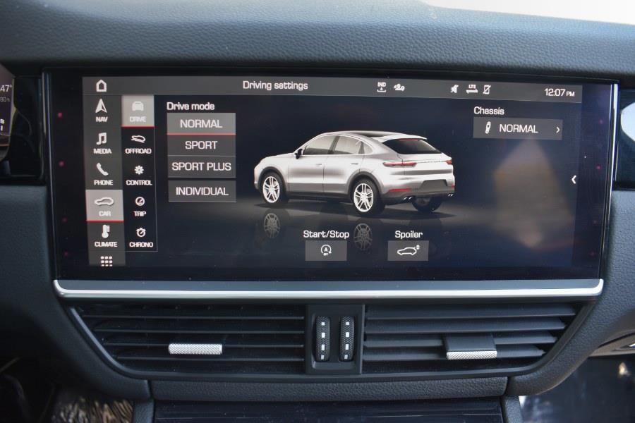 2021 Porsche Cayenne Coupe AWD photo