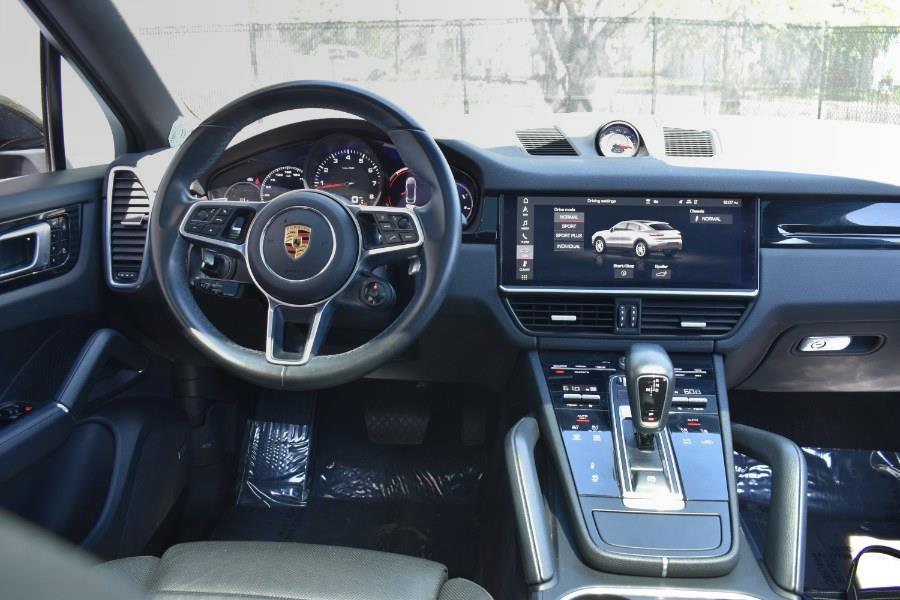 2021 Porsche Cayenne Coupe AWD photo