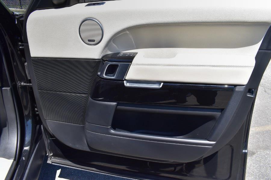 2017 Land Rover Range Rover V8 Supercharged SWB photo