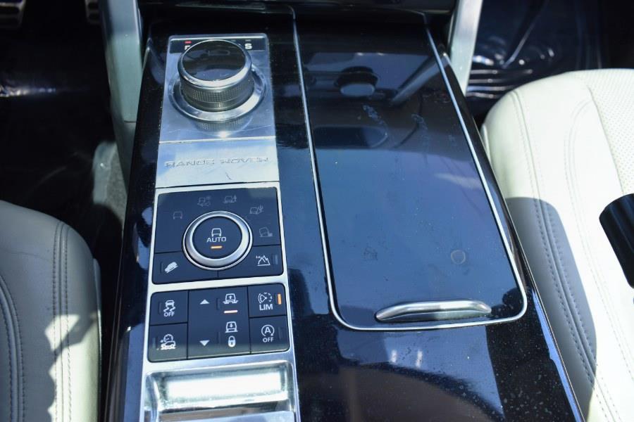 2017 Land Rover Range Rover V8 Supercharged SWB photo