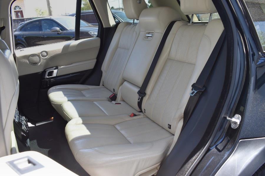 2017 Land Rover Range Rover V8 Supercharged SWB photo