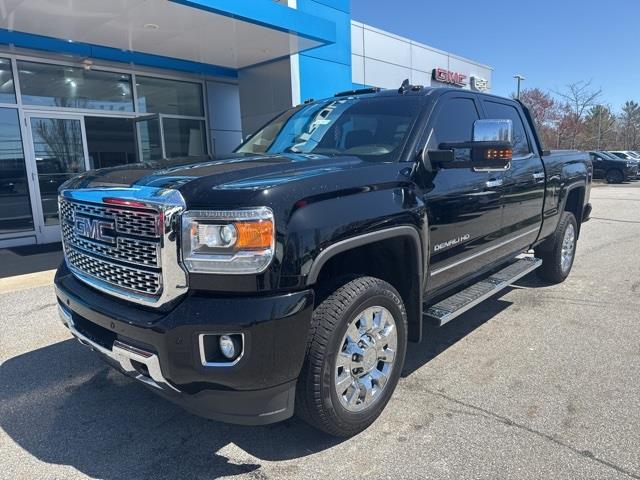 2019 GMC Sierra 2500HD Denali photo
