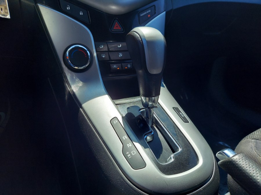 2014 Chevrolet Cruze 1LT Auto photo