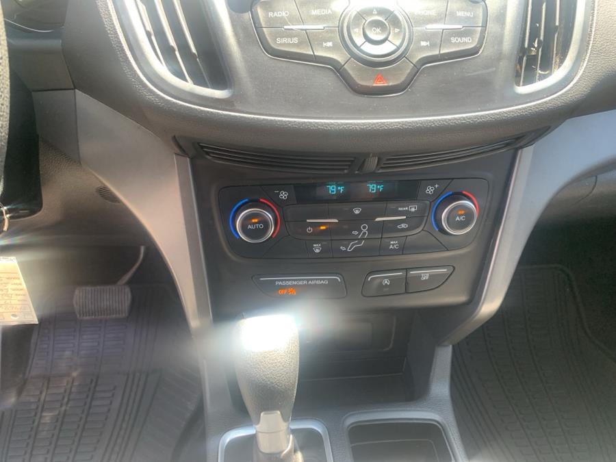 2017 Ford Escape SE 4WD photo