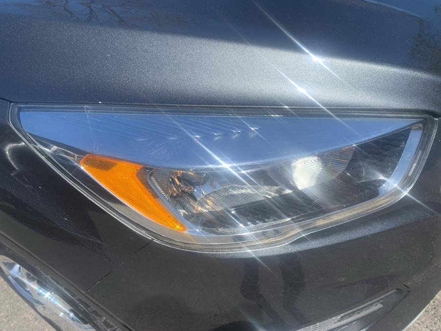 2017 Ford Escape SE 4WD photo