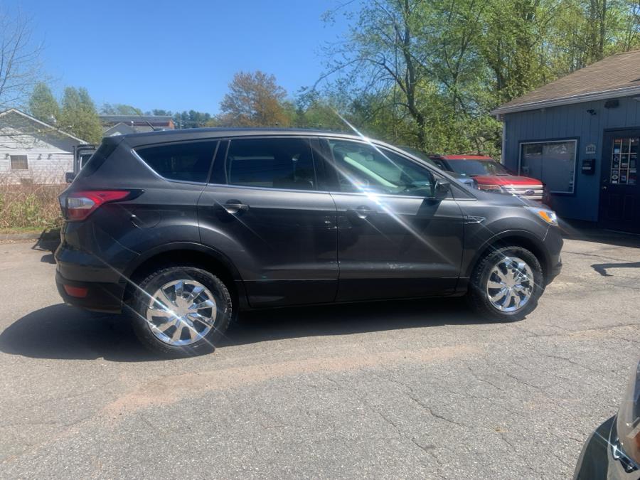 2017 Ford Escape SE 4WD photo