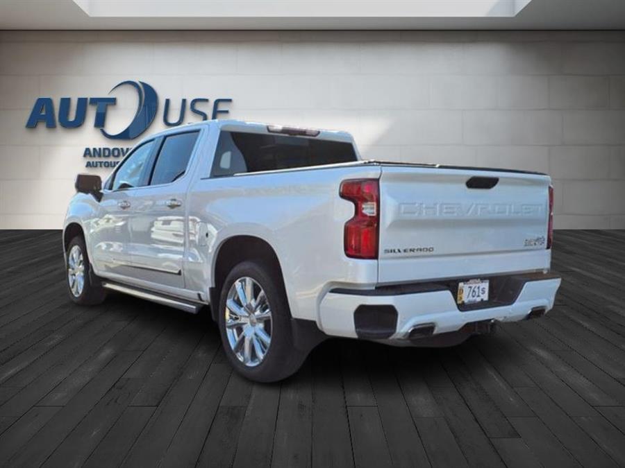 2024 Chevrolet Silverado 1500 HIGH COUNTRY photo