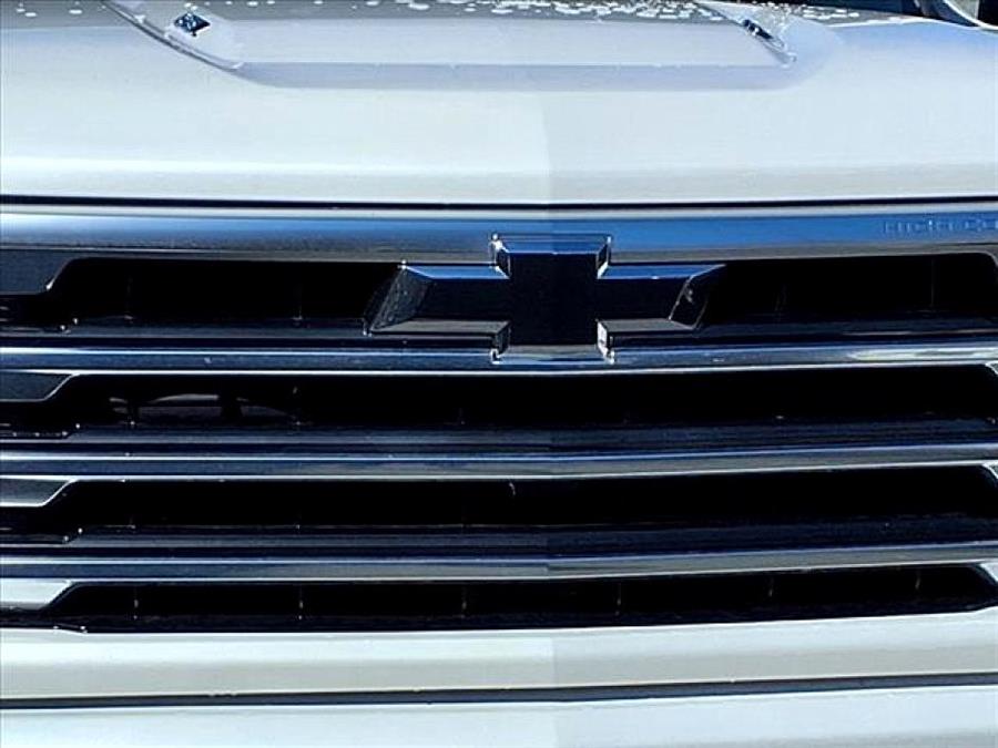 2024 Chevrolet Silverado 1500 HIGH COUNTRY photo