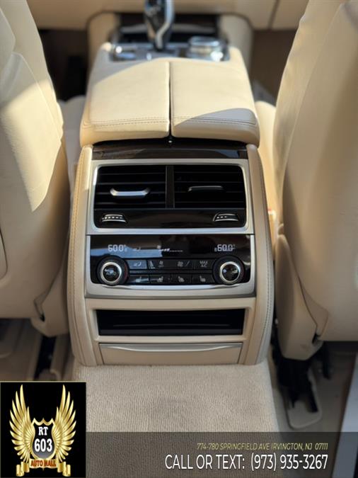 2016 BMW 7-Series 4dr Sdn 750i xDrive AWD photo