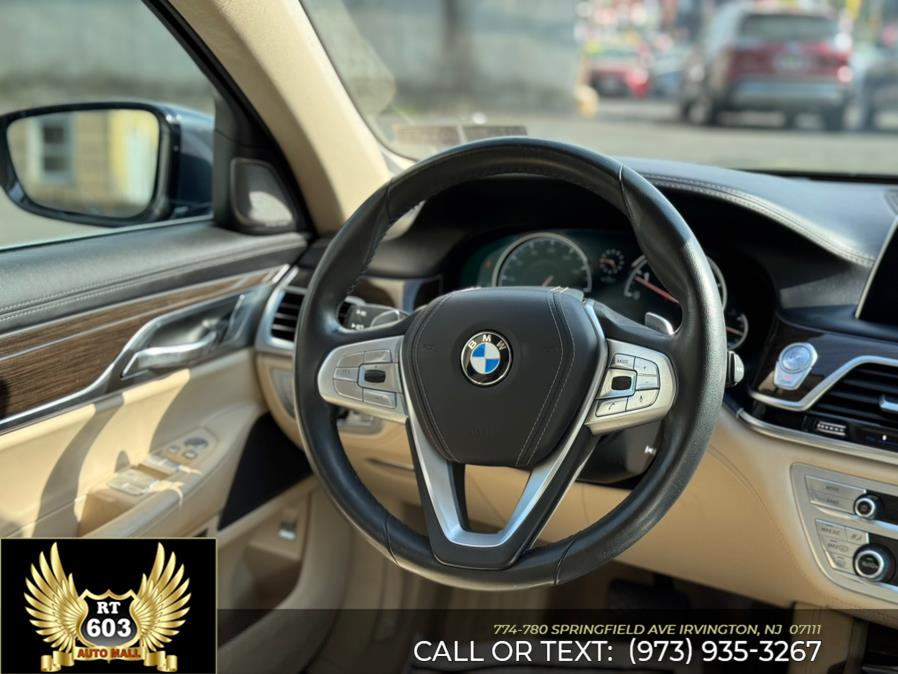 2016 BMW 7-Series 4dr Sdn 750i xDrive AWD photo
