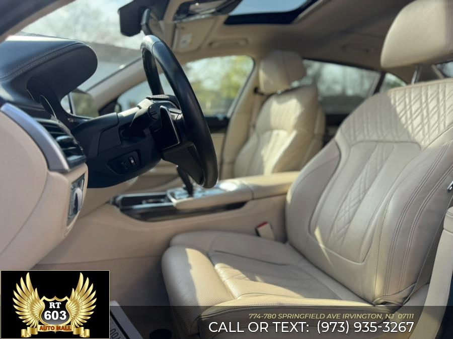2016 BMW 7-Series 4dr Sdn 750i xDrive AWD photo