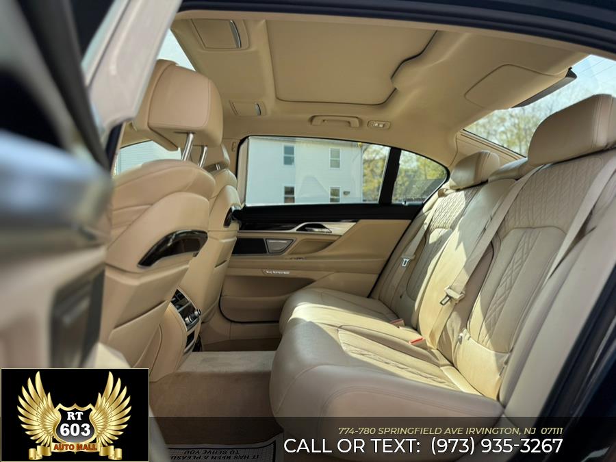 2016 BMW 7-Series 4dr Sdn 750i xDrive AWD photo
