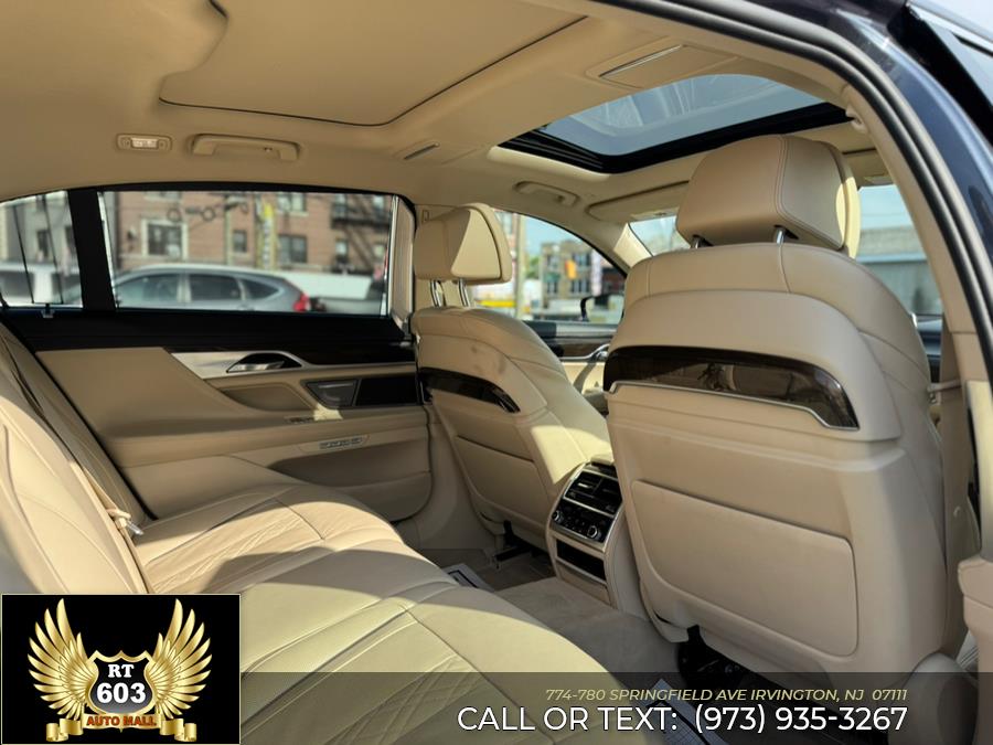 2016 BMW 7-Series 4dr Sdn 750i xDrive AWD photo