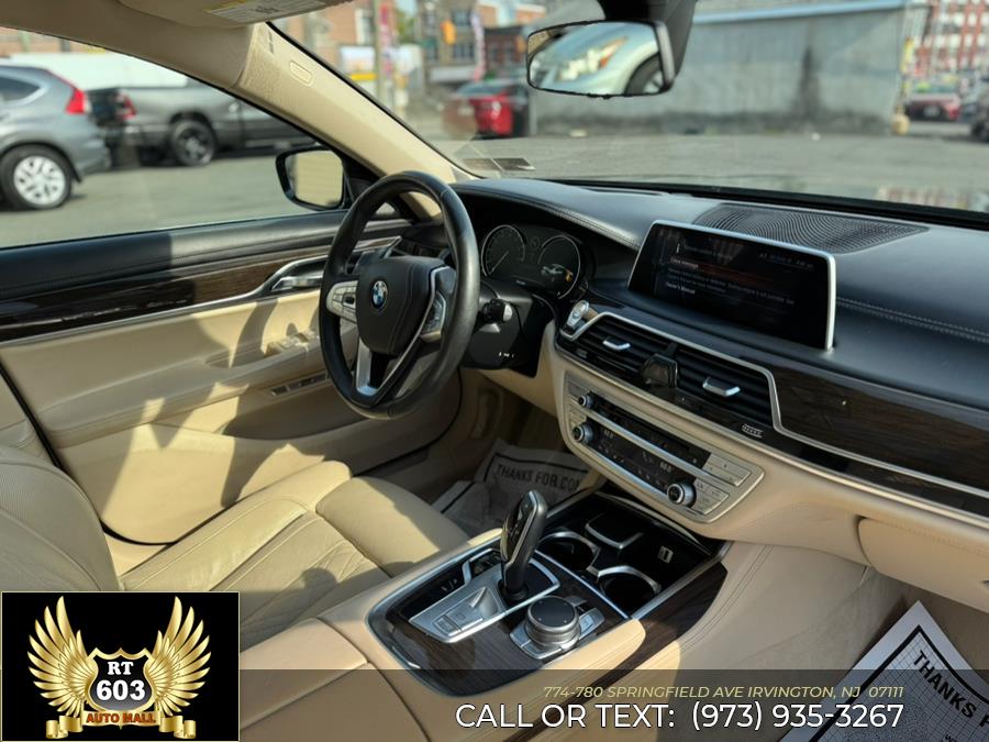 2016 BMW 7-Series 4dr Sdn 750i xDrive AWD photo