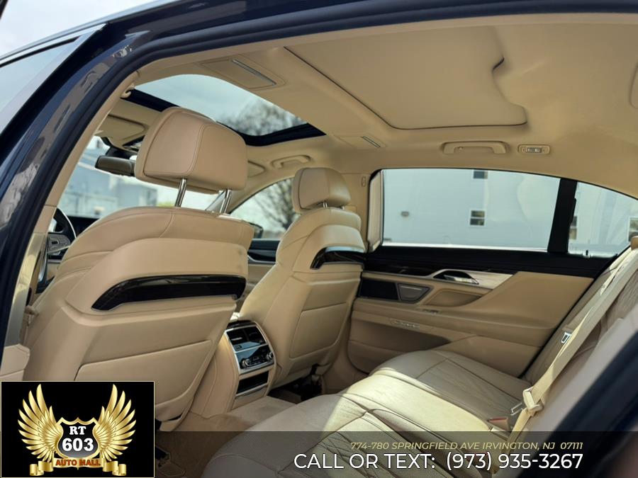 2016 BMW 7-Series 4dr Sdn 750i xDrive AWD photo