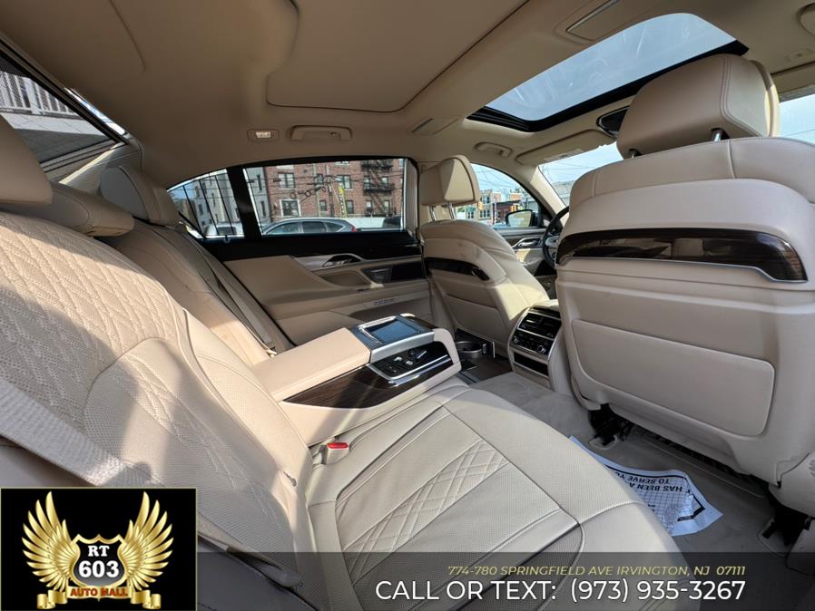 2016 BMW 7-Series 4dr Sdn 750i xDrive AWD photo