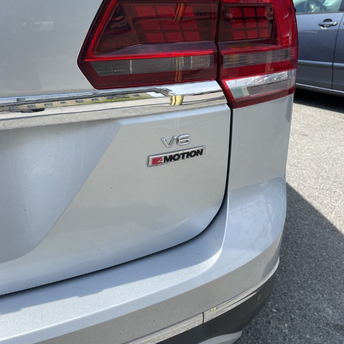 2018 Volkswagen Atlas 3.6L V6 SEL Premium 4MOTION photo