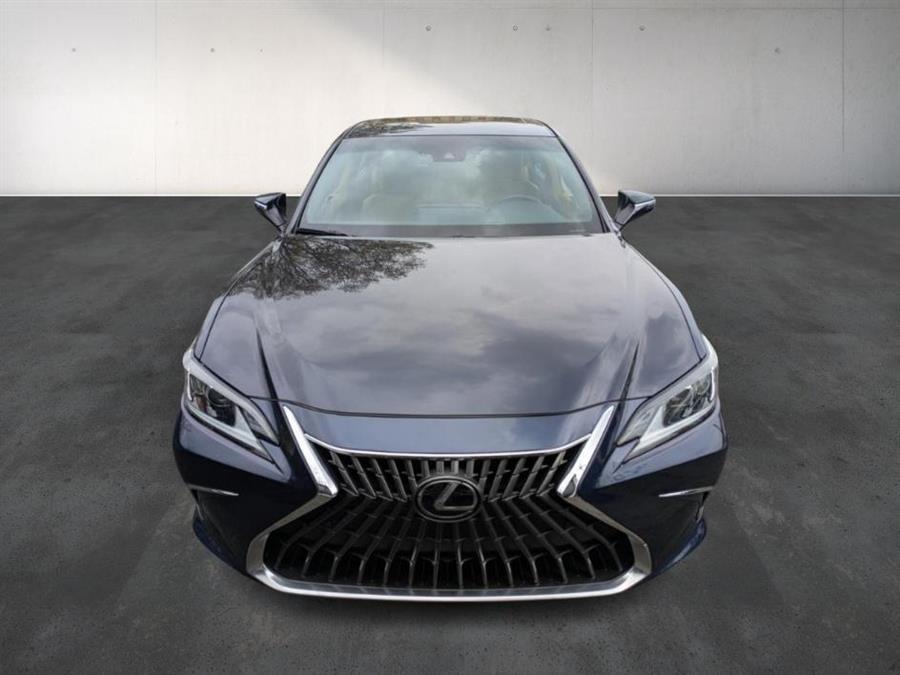 2023 Lexus ES Es photo