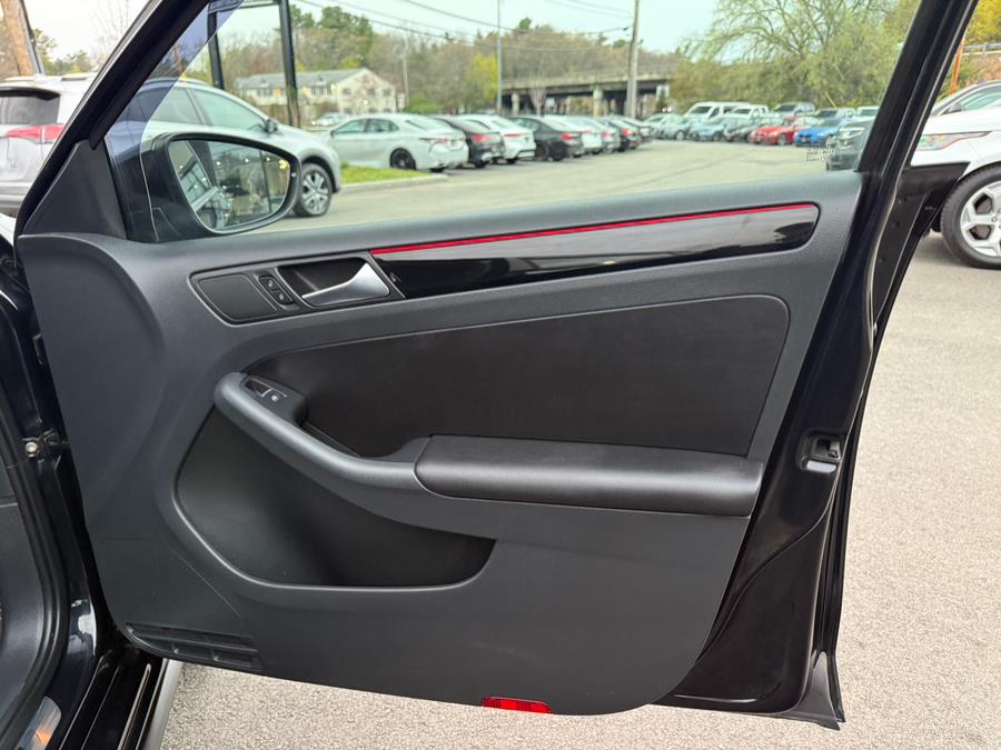 2015 Volkswagen Jetta Sedan 4dr Man 2.0T GLI SEL PZEV photo