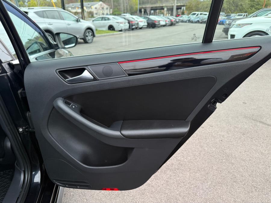 2015 Volkswagen Jetta Sedan 4dr Man 2.0T GLI SEL PZEV photo