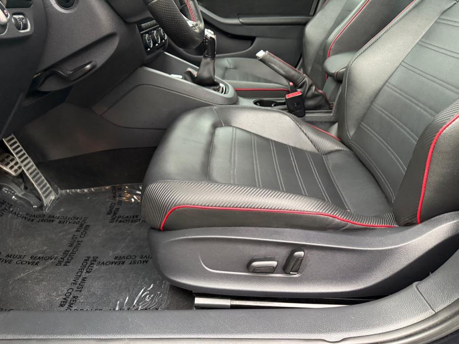 2015 Volkswagen Jetta Sedan 4dr Man 2.0T GLI SEL PZEV photo