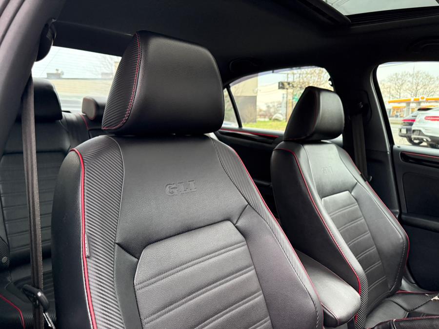 2015 Volkswagen Jetta Sedan 4dr Man 2.0T GLI SEL PZEV photo