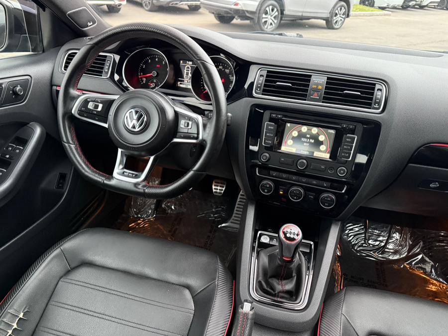 2015 Volkswagen Jetta Sedan 4dr Man 2.0T GLI SEL PZEV photo