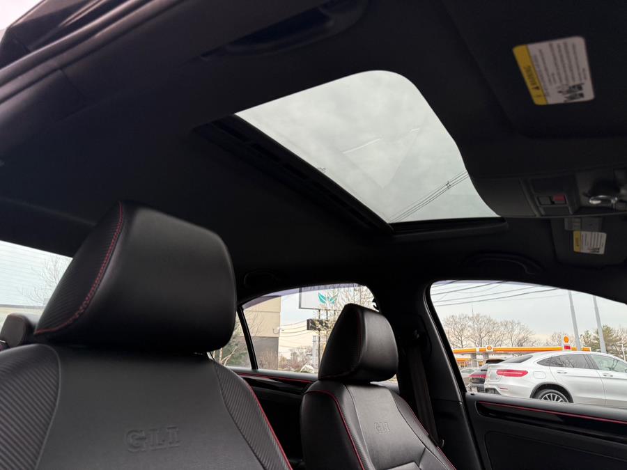 2015 Volkswagen Jetta Sedan 4dr Man 2.0T GLI SEL PZEV photo