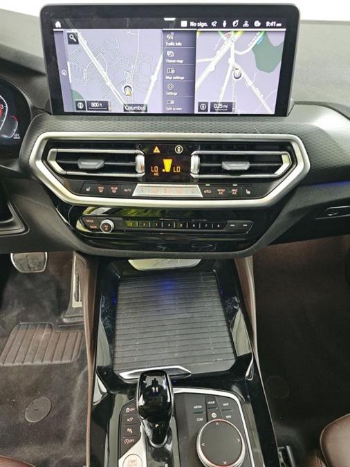 2022 BMW X4 xDrive30i photo