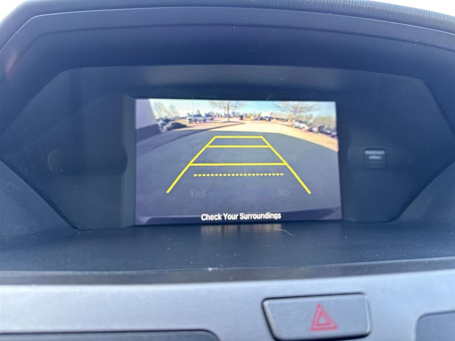 2016 Honda Odyssey SE photo