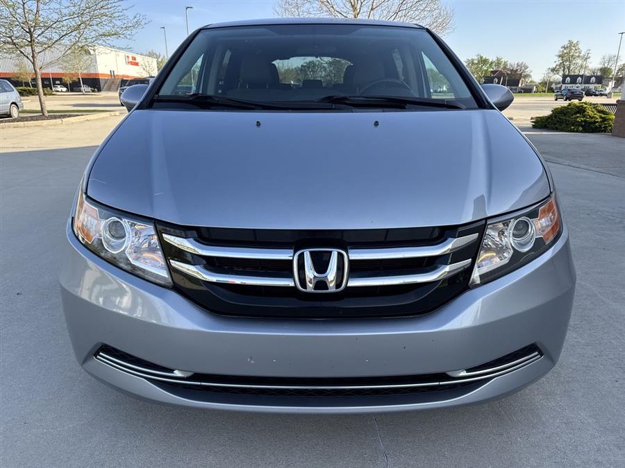 2016 Honda Odyssey SE photo