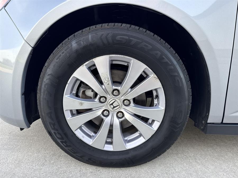 2016 Honda Odyssey SE photo